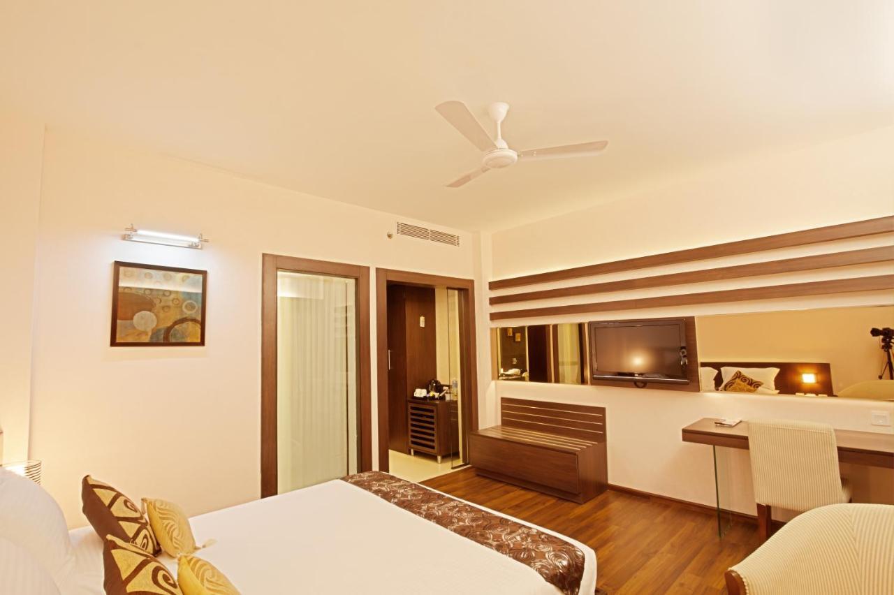 The Central Park Rourkela Экстерьер фото